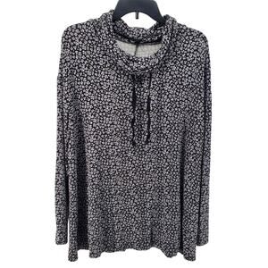 Lane Bryant Women's 18/20 Black / Purple Floral Long Sleeve Top Pre-Owned